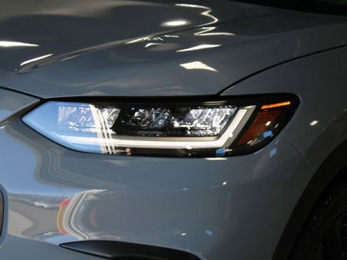 Used 2024 Honda HR-V Sport image 2