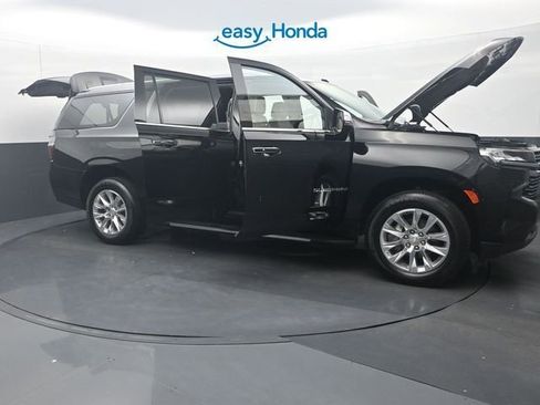 Used 2024 Chevrolet Suburban Premier image 34