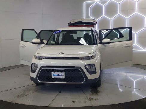Used 2021 Kia Soul S image 27
