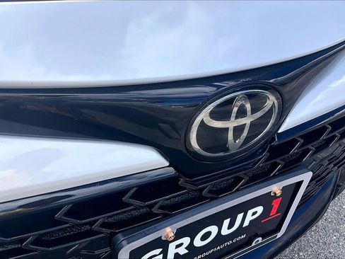 Certified 2024 Toyota Corolla SE w/ SE Package FWD image 28
