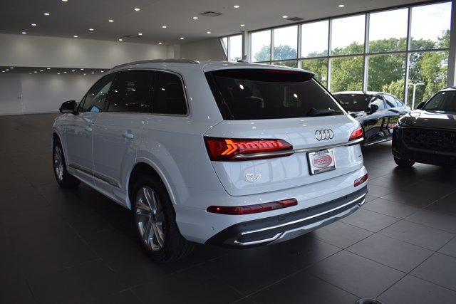 Used 2023 Audi Q7 3.0T Premium AWD/4WD image 5