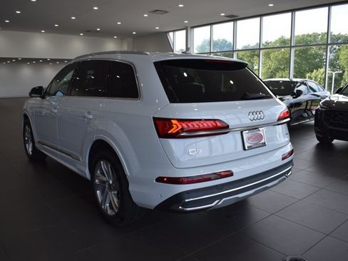 Used 2023 Audi Q7 3.0T Premium AWD/4WD image 5