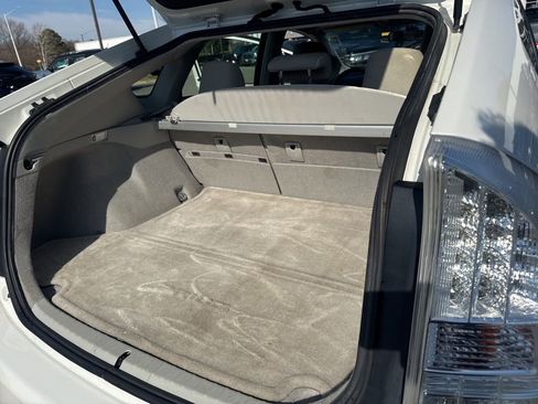 Used 2010 Toyota Prius Five image 22