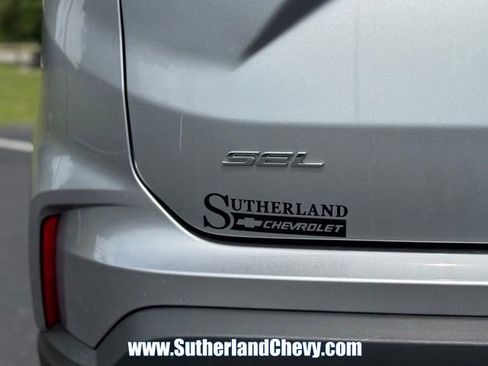 Used 2022 Ford Edge SEL w/ Convenience Package AWD/4WD image 11