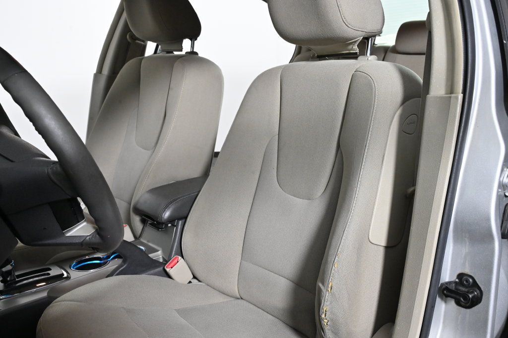 Used 2010 Ford Fusion Hybrid FWD image 24
