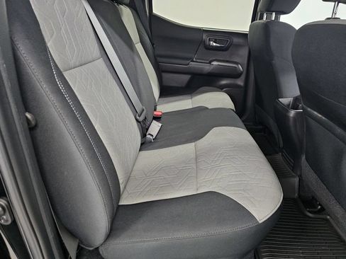 Used 2023 Toyota Tacoma TRD Sport AWD/4WD image 25