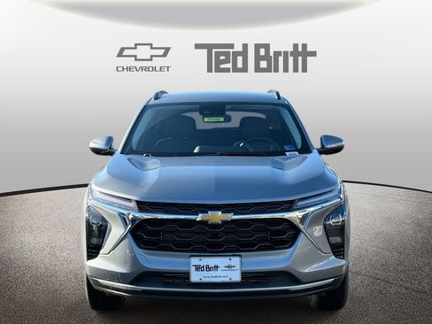 New 2026 Chevrolet Trax LT w/ Driver Confidence Package image 2