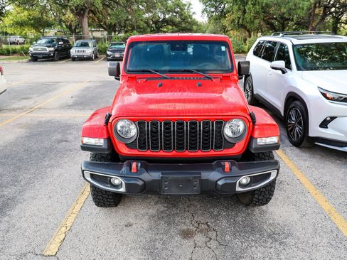 Used 2024 Jeep Gladiator Sport AWD/4WD image 5