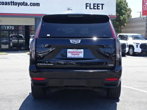 Used 2022 Cadillac Escalade ESV Sport AWD/4WD image 14