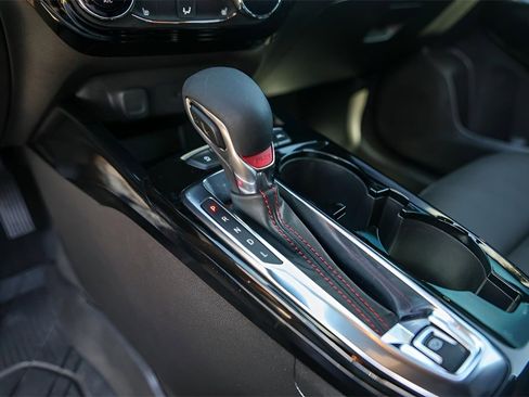 Used 2024 Chevrolet Trax RS w/ Driver Confidence Package image 23