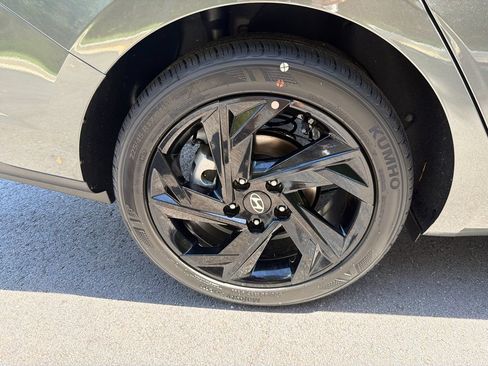 New 2026 Hyundai Elantra Sport FWD image 18