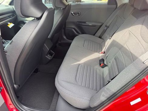 Used 2025 Kia K4 EX FWD image 14