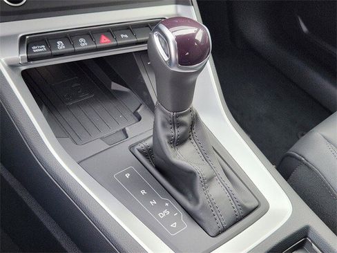 New 2025 Audi Q3 2.0T Premium image 20