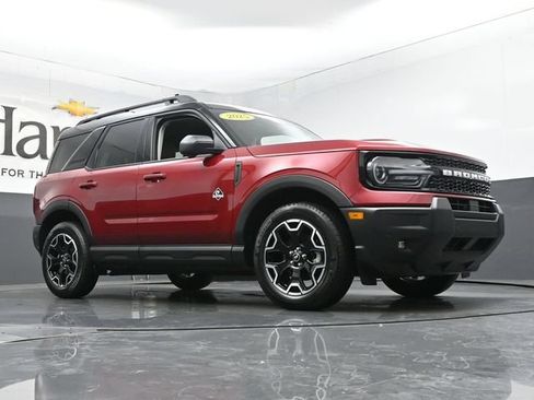 Used 2025 Ford Bronco Sport Outer Banks w/ Outer Banks Tech Package+ AWD/4WD image 2