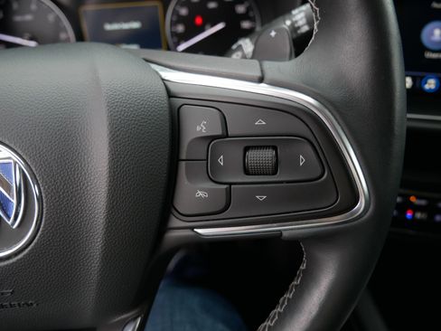 Used 2021 Buick Envision Essence w/ Technology Package I image 30