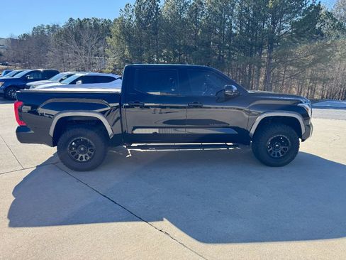 Used 2024 Toyota Tundra Limited image 6