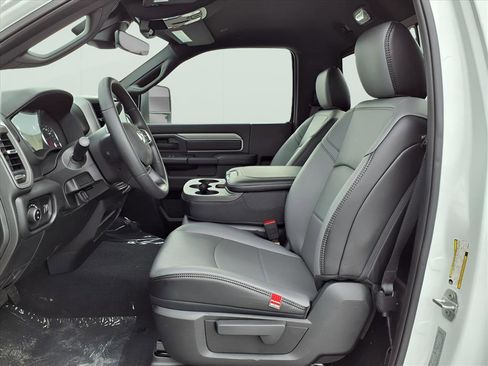 New 2025 RAM 2500 Tradesman image 15