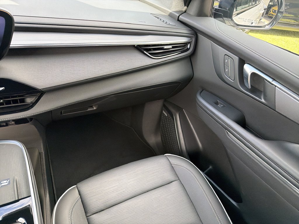 Certified 2025 Buick Enclave Sport Touring w/ Trailering Package, 5000 lbs. FWD image 17