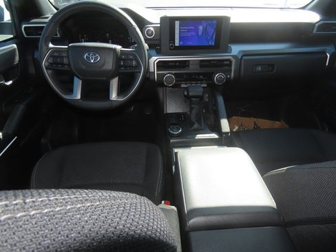Used 2025 Toyota 4Runner SR5 RWD image 22