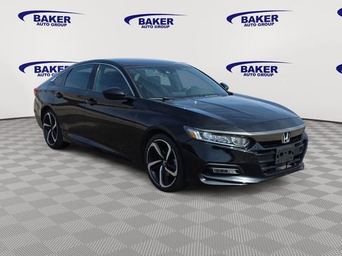Used 2019 Honda Accord Sport image 3