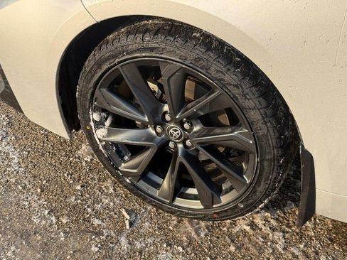 Used 2024 Toyota Corolla SE image 10