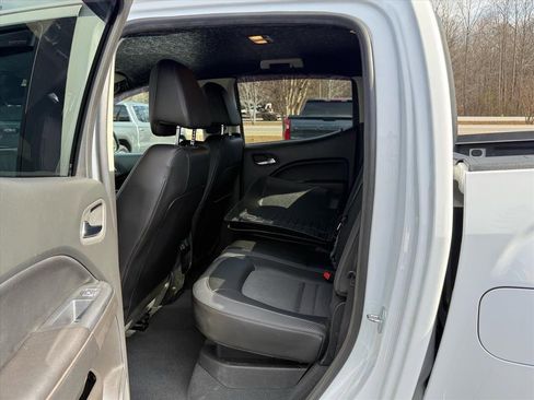 Used 2022 GMC Canyon AT4 w/ Trailering Package image 13