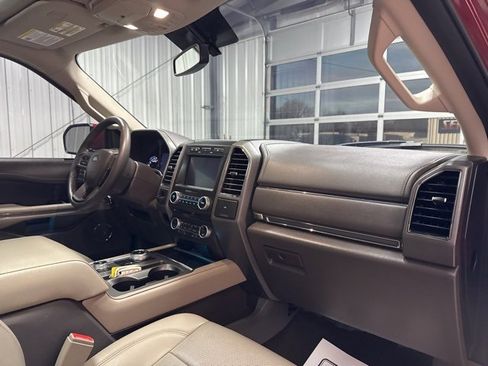 Used 2018 Ford Expedition XLT w/ Equipment Group 202A image 30