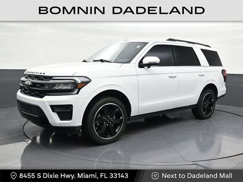 Used 2023 Ford Expedition Limited image 1