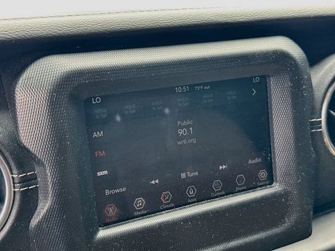 Used 2018 Jeep Wrangler Unlimited Sahara w/ Cold Weather Group AWD/4WD image 14