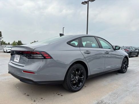 New 2025 Honda Accord SE image 8