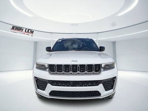 New 2026 Jeep Grand Cherokee L Summit w/ Advanced Protech Group IV AWD/4WD image 8