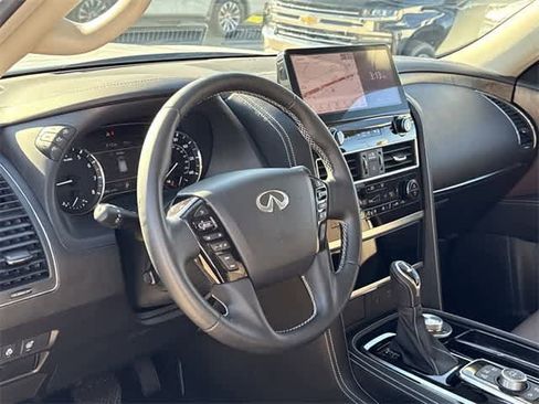 Certified 2024 INFINITI QX80 Premium Select w/ Cargo Package image 10