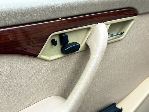 Used 1995 Mercedes-Benz C 280 Sedan image 16