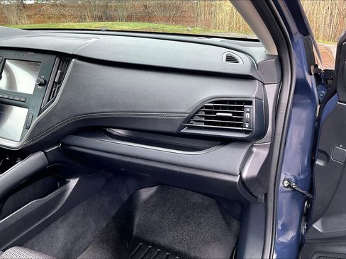 Used 2025 Subaru Outback image 19