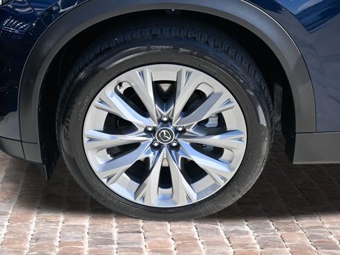Used 2026 MAZDA CX-90 Plug-In Hybrid w/ Preferred AWD/4WD image 38