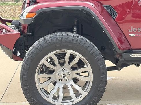 Used 2021 Jeep Wrangler Unlimited Rubicon AWD/4WD image 5