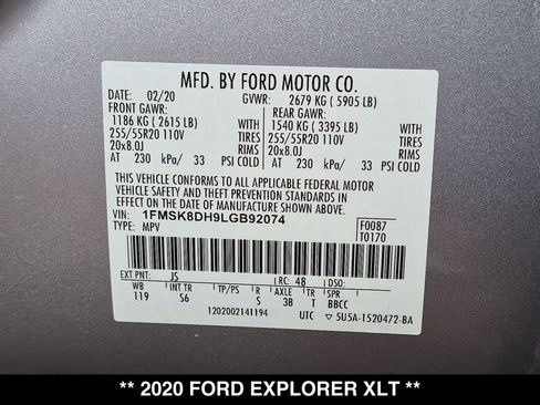 Used 2020 Ford Explorer XLT w/ Equipment Group 202A AWD/4WD image 30
