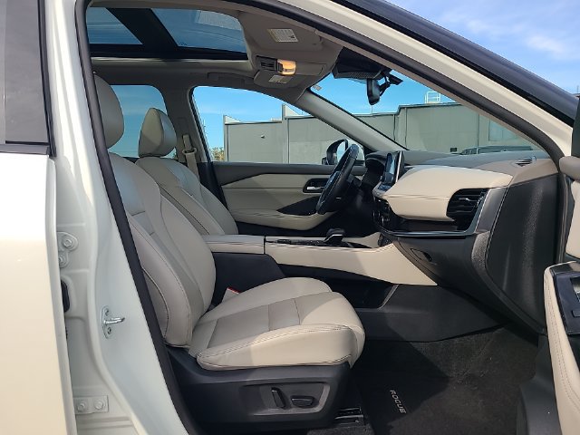Used 2023 Nissan Rogue SL AWD/4WD image 29