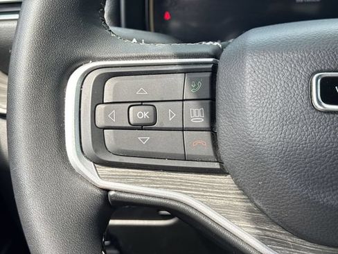 Used 2024 Jeep Wagoneer Series II w/ Flexible Seating Group AWD/4WD image 28