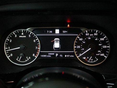 Used 2024 Nissan Pathfinder SL w/ SL Premium Package image 14