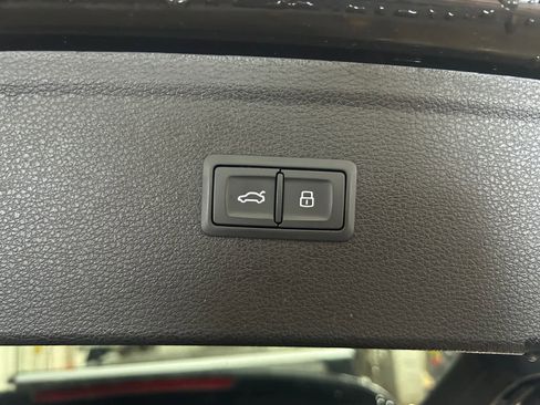 Used 2022 Audi Q5 2.0T Premium Plus w/ Premium Plus Package image 17