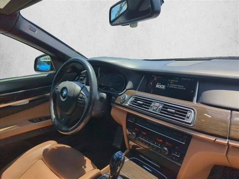 Used 2015 BMW 750i xDrive AWD/4WD image 25