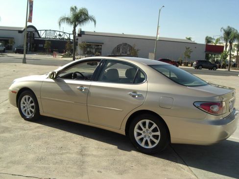 Used 2003 Lexus ES 330 FWD image 13