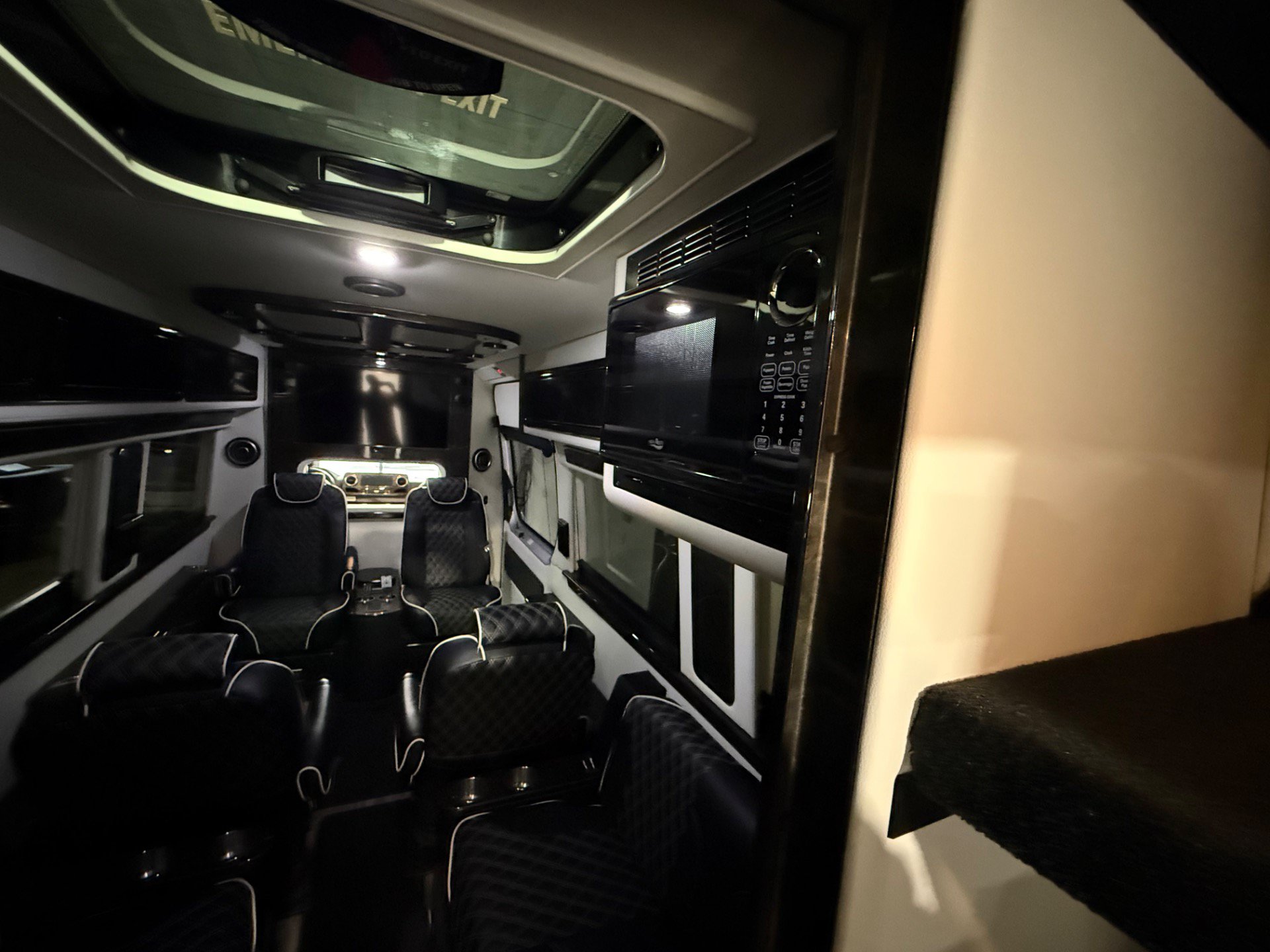 Used 2019 Mercedes-Benz Sprinter 4x4 170 image 19