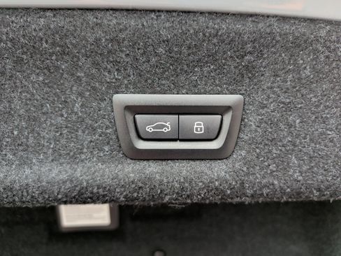 Certified 2024 BMW 330i 330i w/ M Sport Package image 39