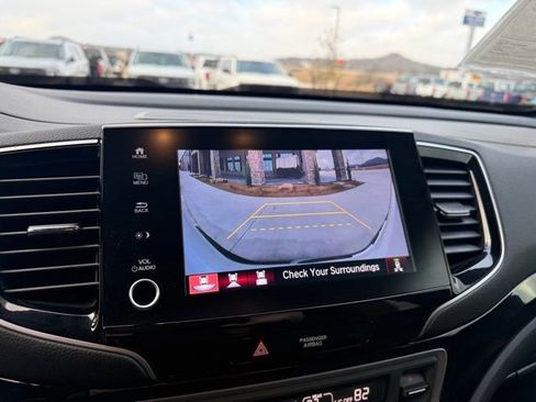 Used 2022 Honda Ridgeline Black Edition image 13