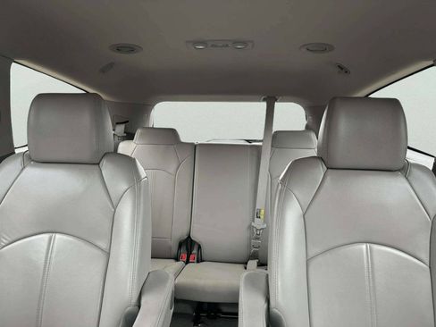 Used 2016 Chevrolet Traverse LT FWD image 35