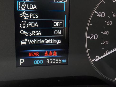 Used 2024 Toyota Corolla LE image 23