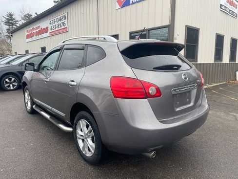 Used 2013 Nissan Rogue SV image 6