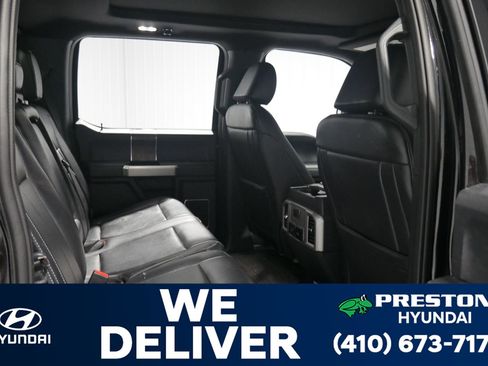 Used 2022 Ford F250 Lariat w/ Black Appearance Package image 17